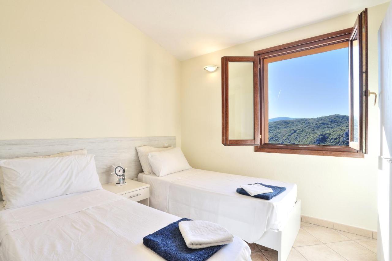 Guinness Paradise Villas By Domusaway Costa Paradiso Exterior photo